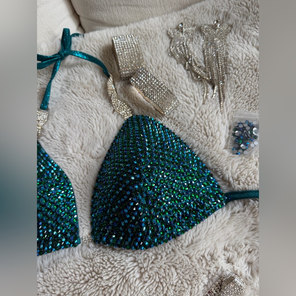 Emerald Green Rhinestone Bikini Set - Picture 3 of 4